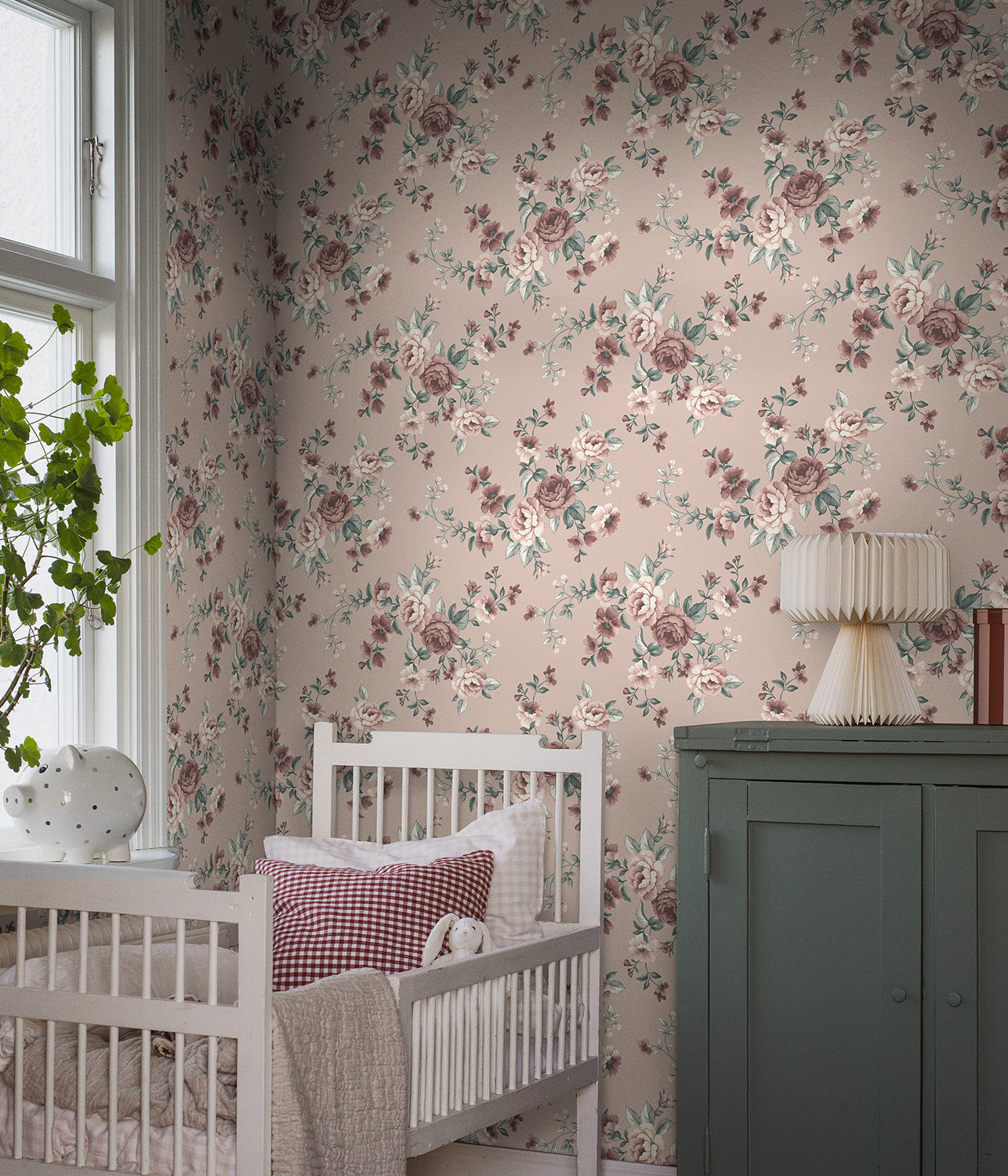 Nomi pink floral wallpaper