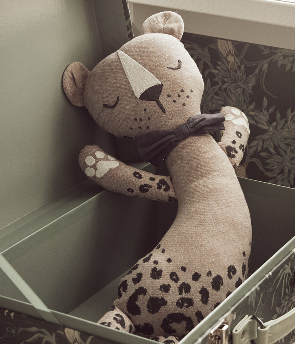 Leopard pillow soft toy Newbie